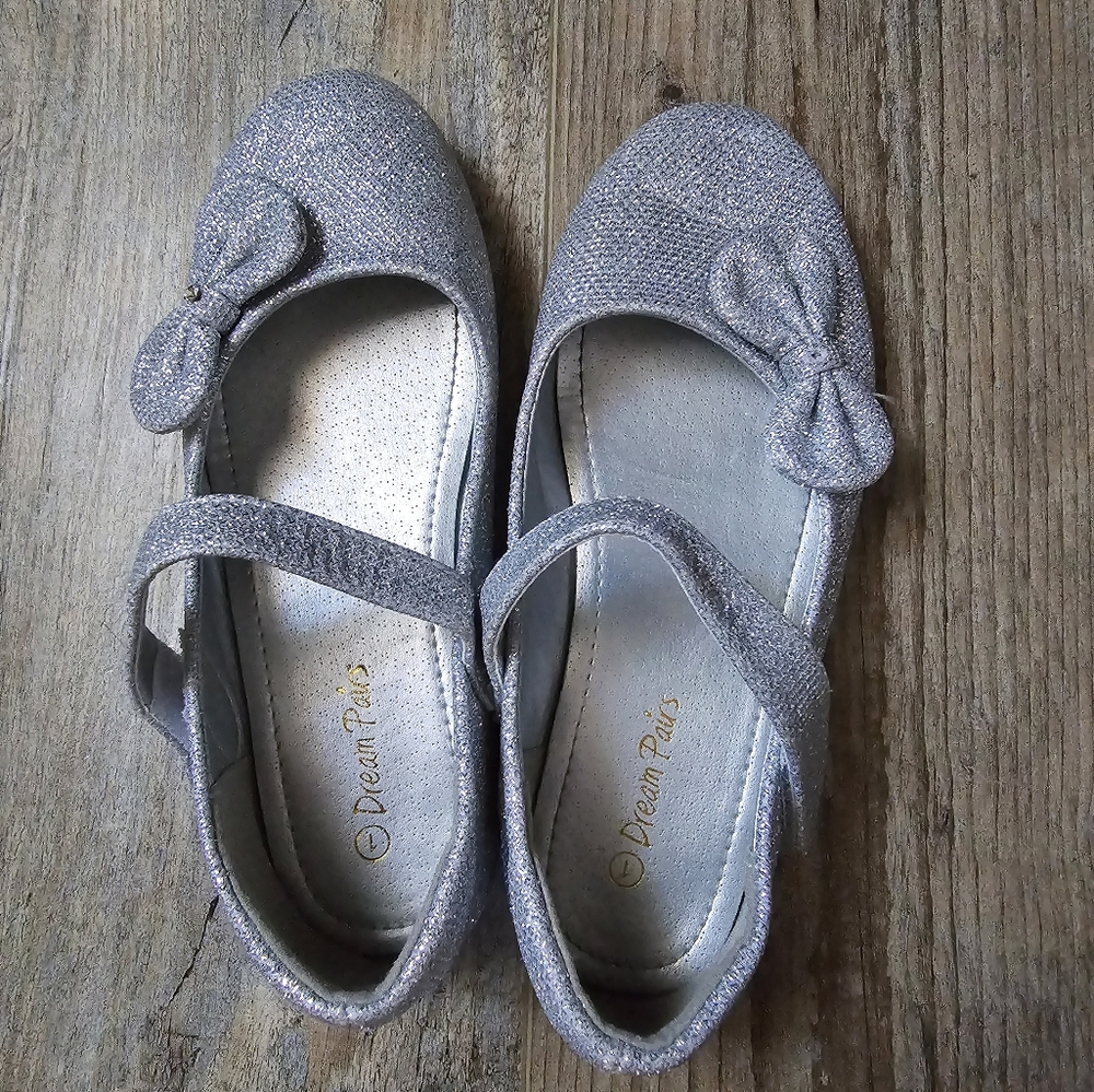 Dream Pairs Girls Dress Shoes Silver Sparkly Glitter EUC